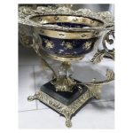 میوه خوری برنزی