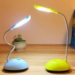 چراغ مطالعه باتری خور مینی تاشو