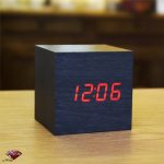 ساعت هوشمند طرح چوب مکعب