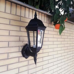 چراغ دیواری انگلیسی حیاطی و باغی